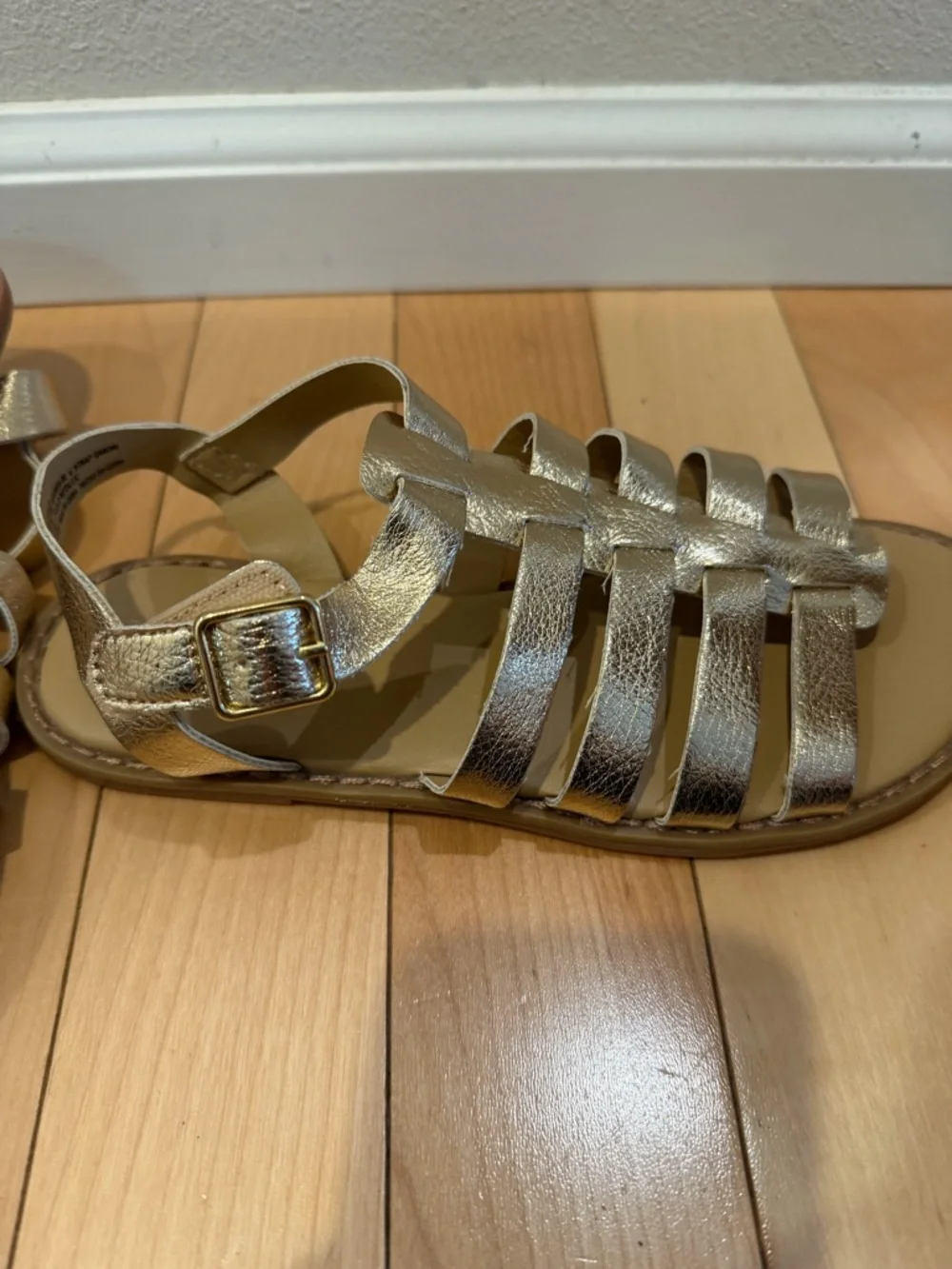Gap kids gold metallic sandal size 2
